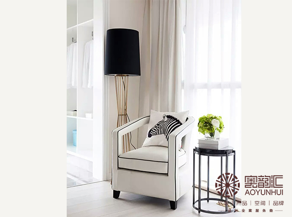 時(shí)尚現(xiàn)代風(fēng)