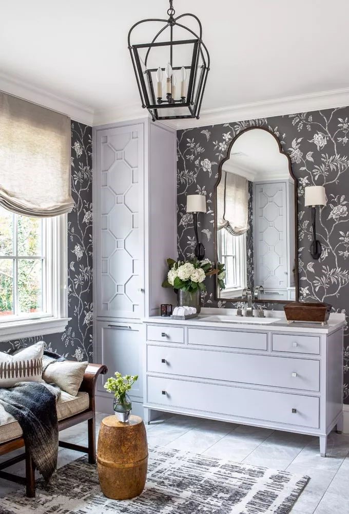 2020洗手間密碼之色——灰牡丹花田